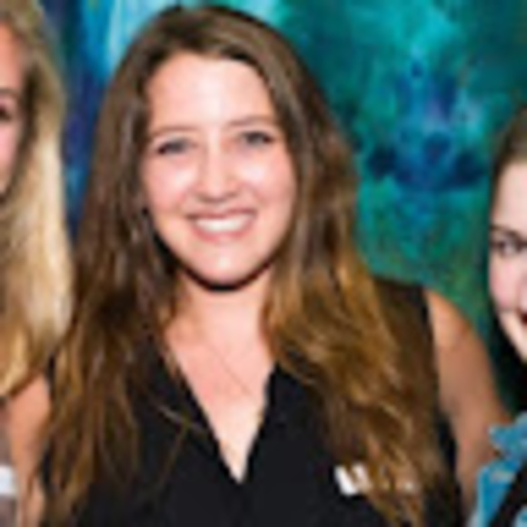 Meet your Posher, Briana - Picture 1 of 1